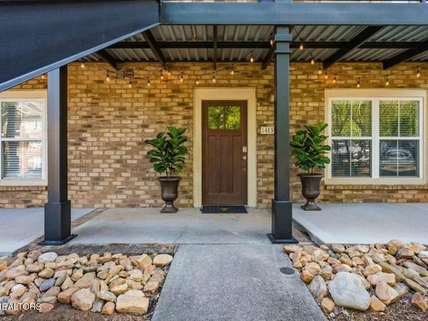 1121 Tree Top Way, Knoxville, TN 37920