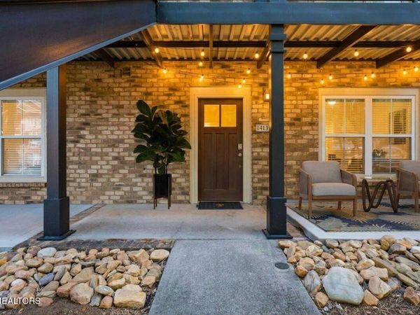 1121 Tree Top Way, Knoxville, TN 37920