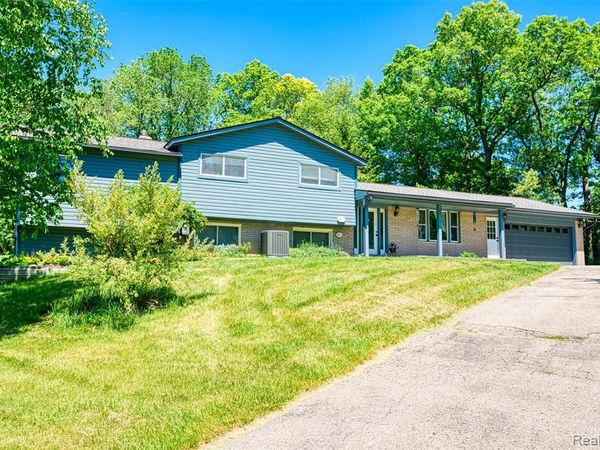940 Rowland Road, Addison Twp, MI 48367