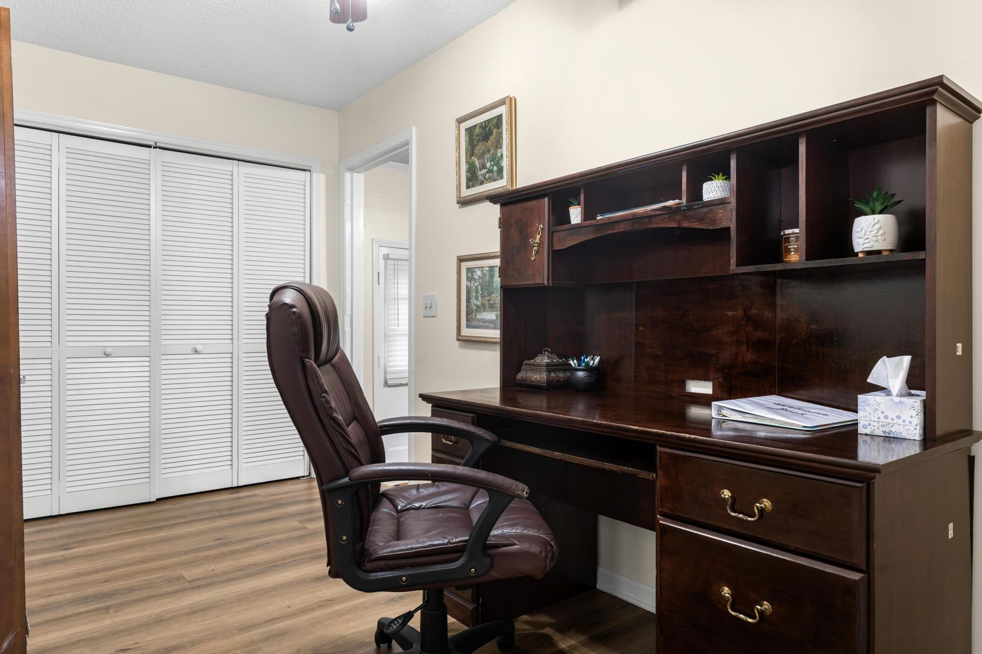1353 Marshall Street Photo 12