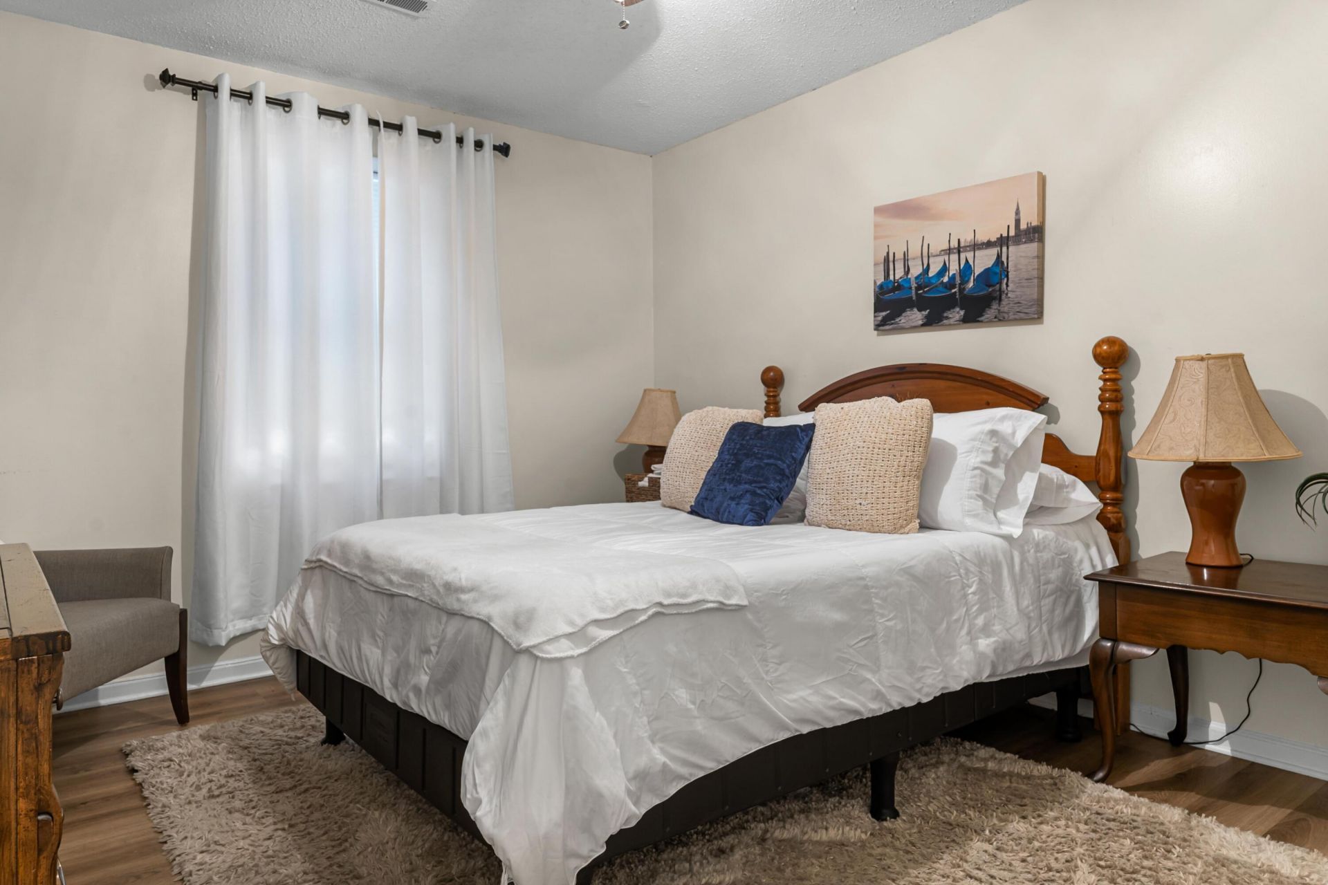 1353 Marshall Street Photo 19
