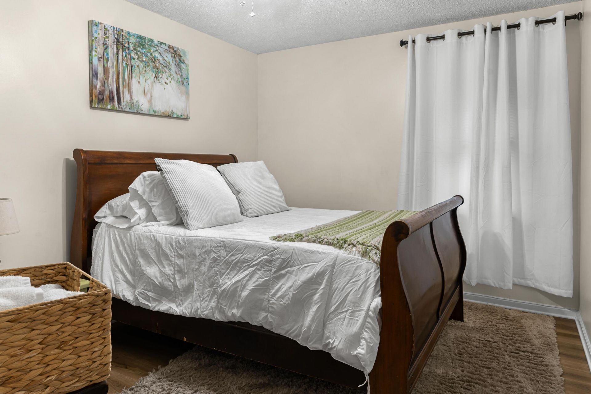 1353 Marshall Street Photo 21