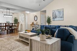 1353 Marshall Street photo 4