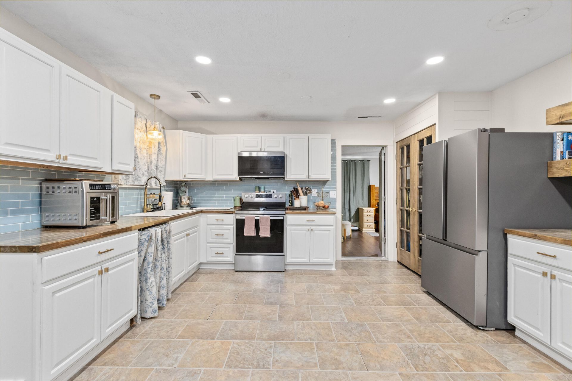 205 Bristow Drive Photo 4