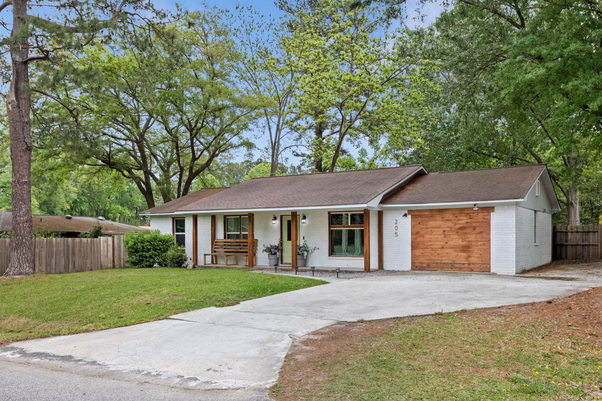 205 Bristow Drive Photo 8