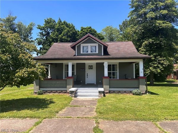 709 2nd Street , St Marys, WV 26170