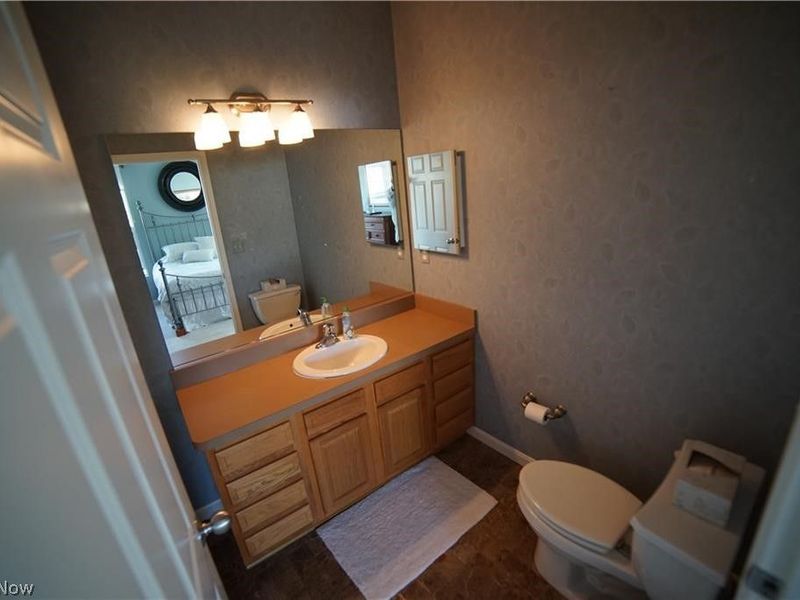 718 Aqua Marine Boulevard, Avon Lake, OH 44012 Photo 19