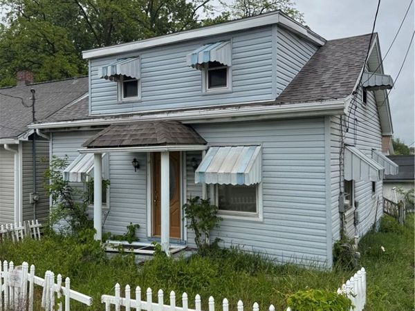 500 Hayes Ave , Washington, PA 15301