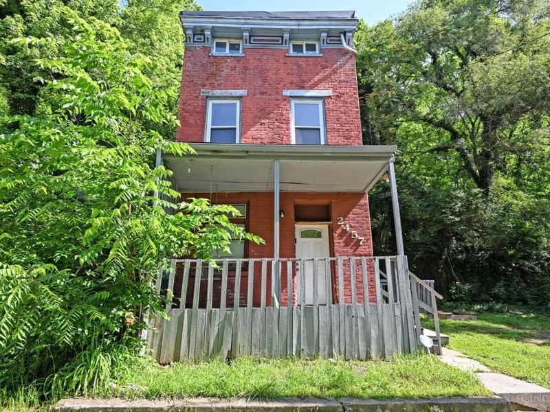 2457 Everglade Place, Cincinnati, OH 45214 Photo 2