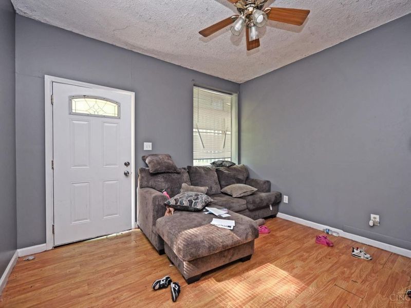 2457 Everglade Place, Cincinnati, OH 45214 Photo 6