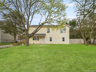 613 Bourdois Avenue  Bellport, NY 11713