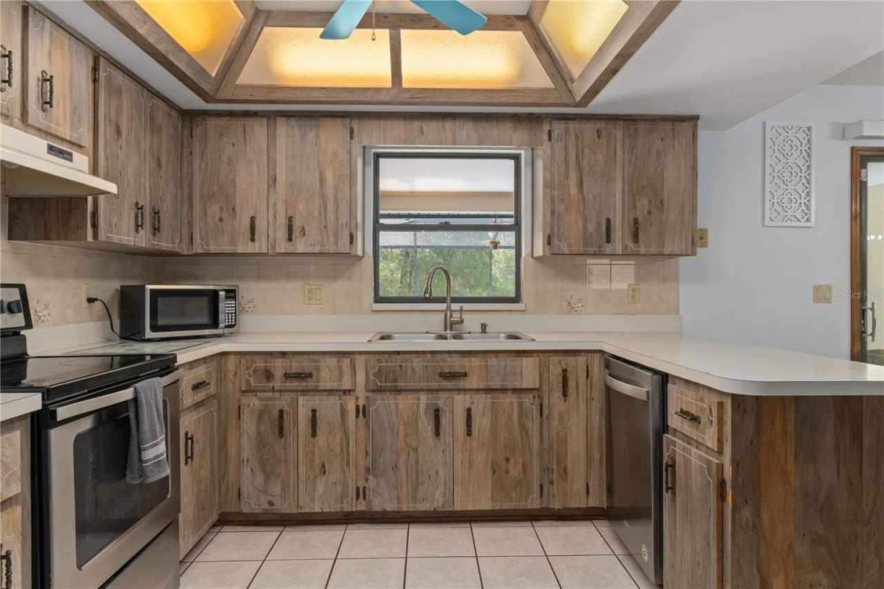 5216 E Hopp Lane , Inverness, FL 34452 Photo
