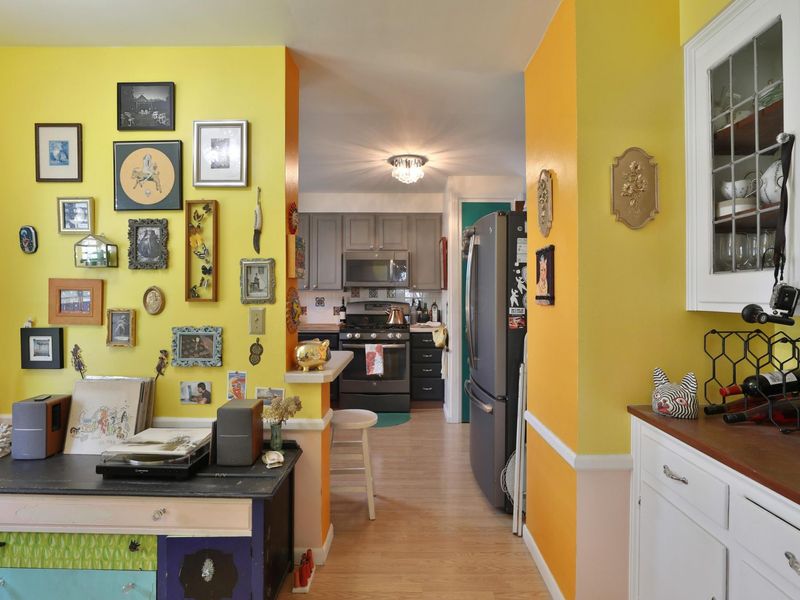 190 S Roys Avenue , Columbus, OH 43204 Photo 19