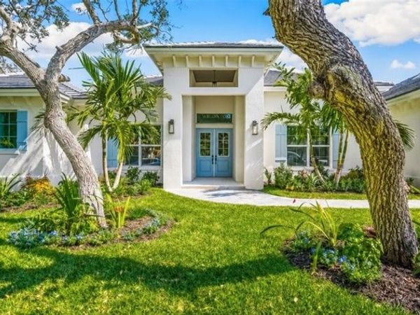 1025 Andarella Way, Vero Beach, FL 32963