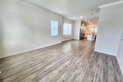 330 Spindlewood Way photo 4