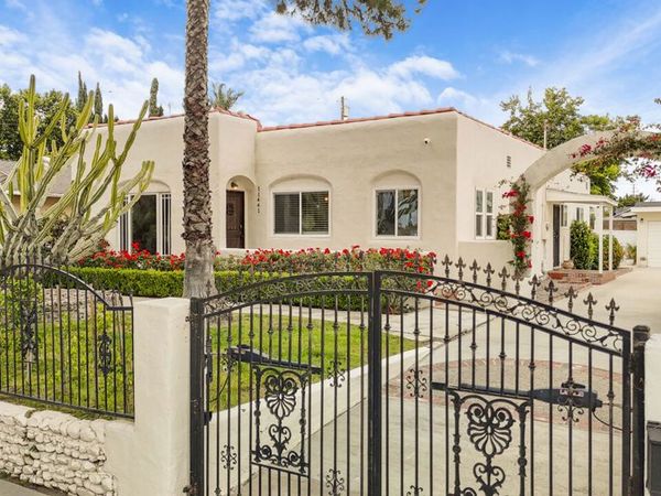 11441 Kittridge Street, North Hollywood, CA 91606