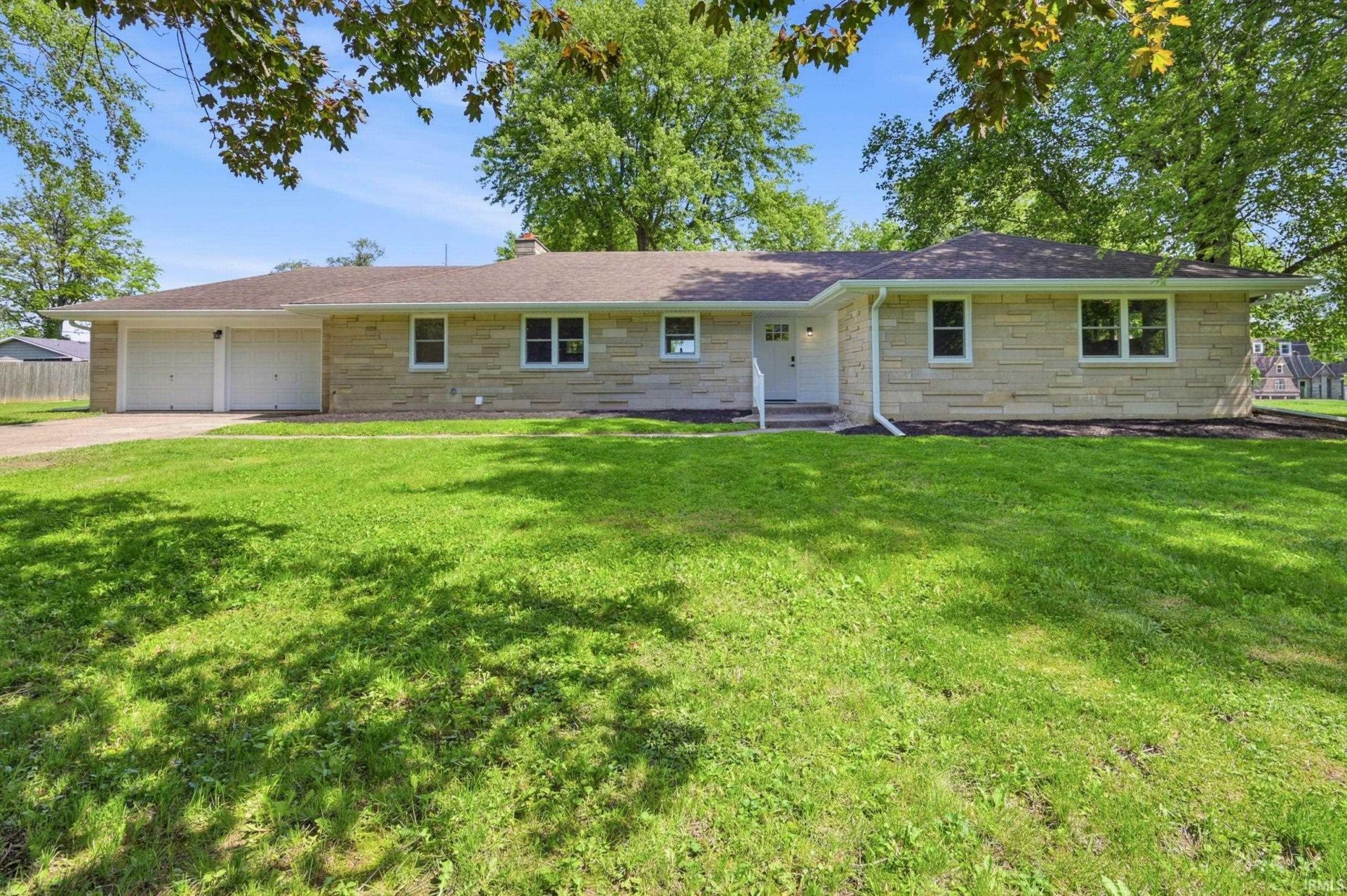 1600 W Red Maple Road, Muncie, IN 47303 Main Photo