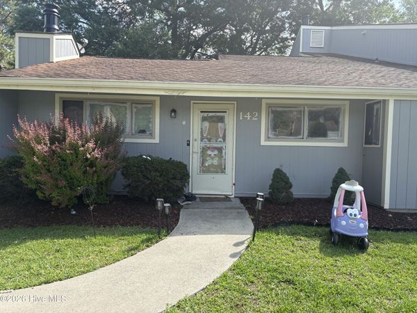142 Quarterdeck, New Bern, NC 28562