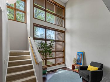 1335 Spencer Road W, Saint Paul, MN 55108