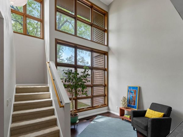 1335 Spencer Road W, Saint Paul, MN 55108