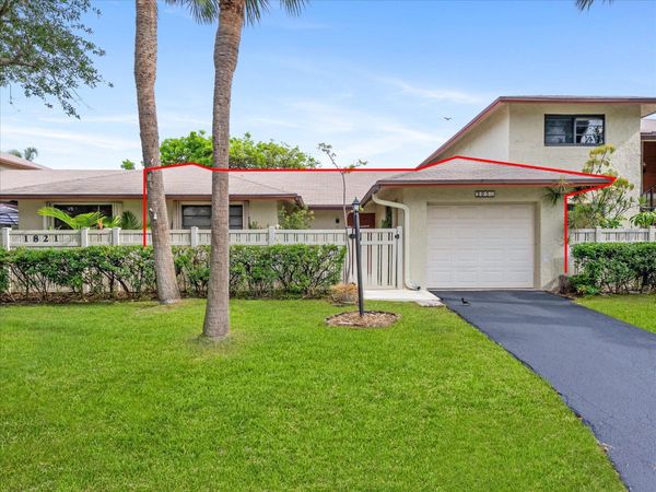 1821 NE 40th Court, Unit 305, Pompano Beach, FL 33064