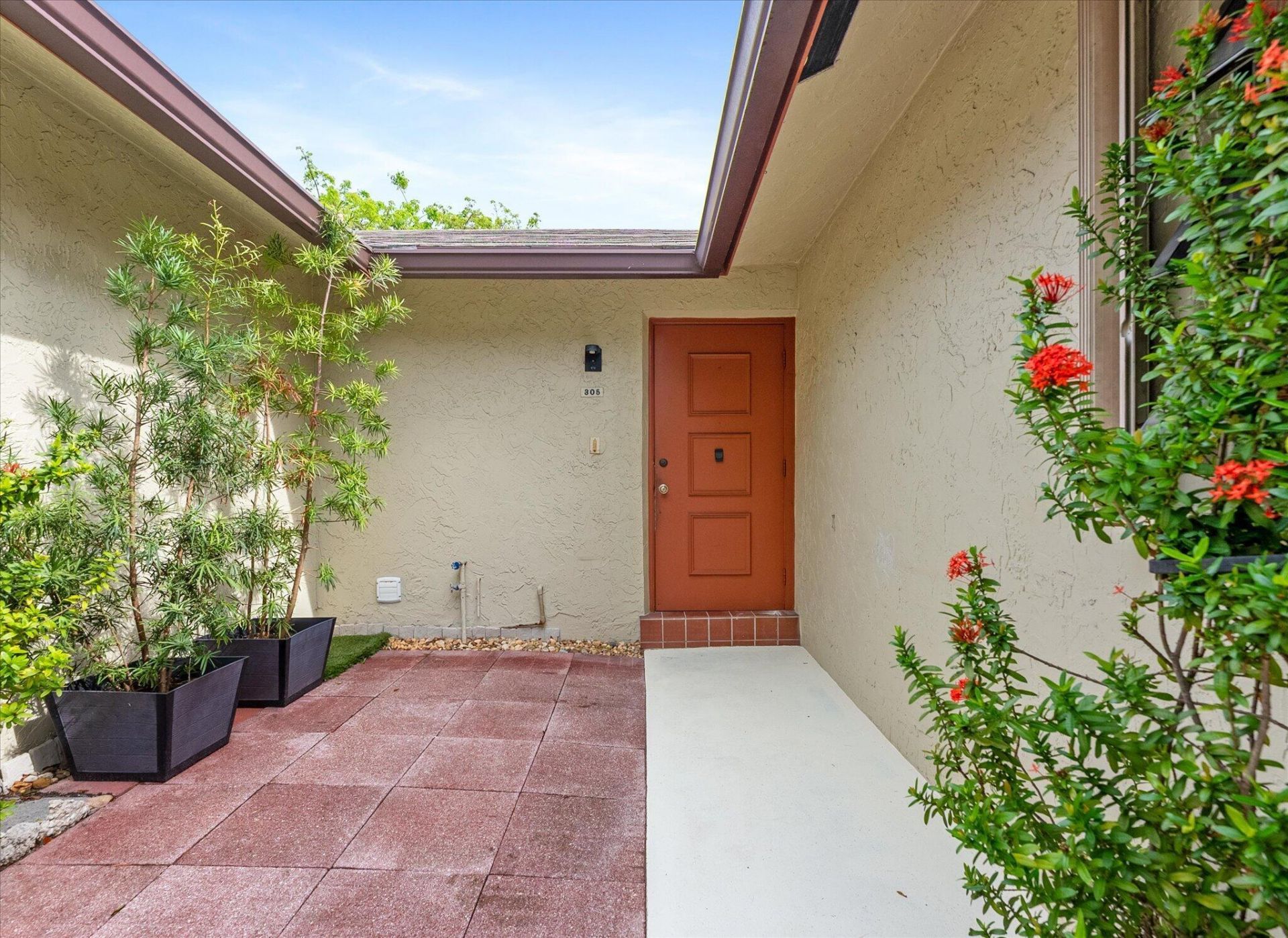 1821 NE 40th Court, Unit 305, Pompano Beach, FL 33064 Photo