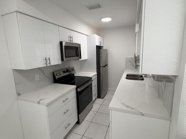 4031 NW 30th Terrace, Unit 1, Lauderdale Lakes, FL 33309