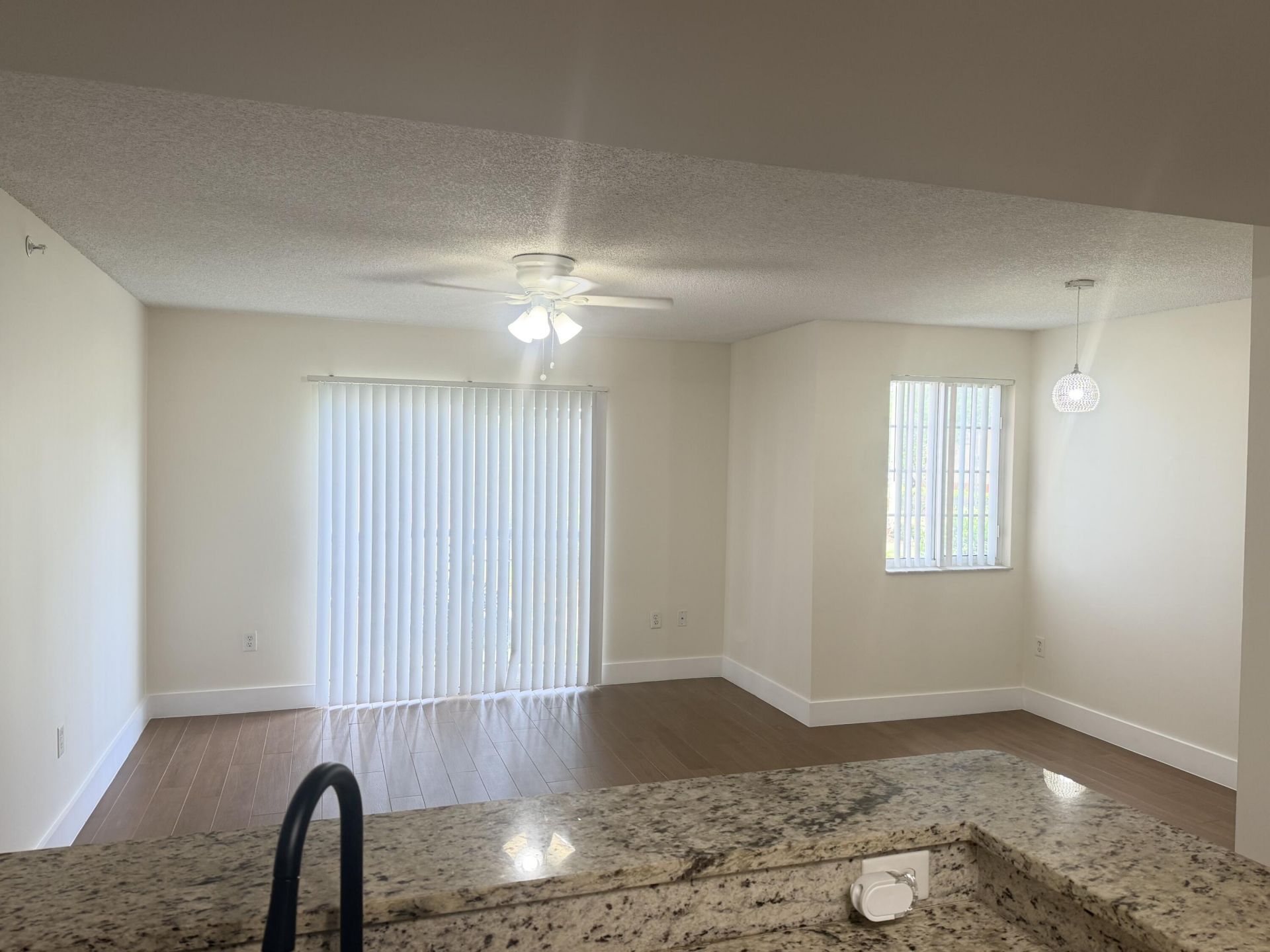 4195 Haverhill Road, Unit 305, West Palm Beach, FL 33417 Photo