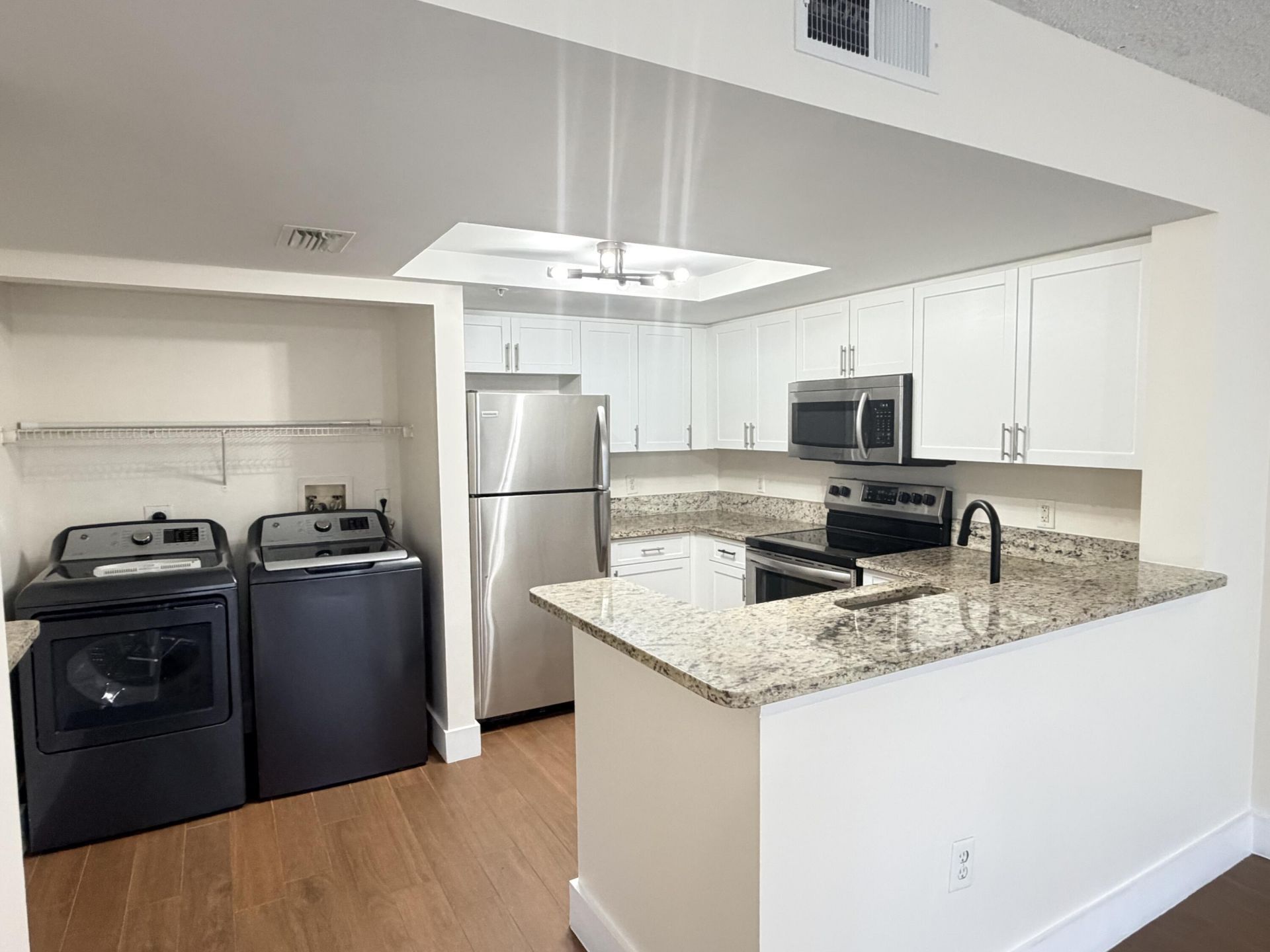 4195 Haverhill Road, Unit 305, West Palm Beach, FL 33417 Photo