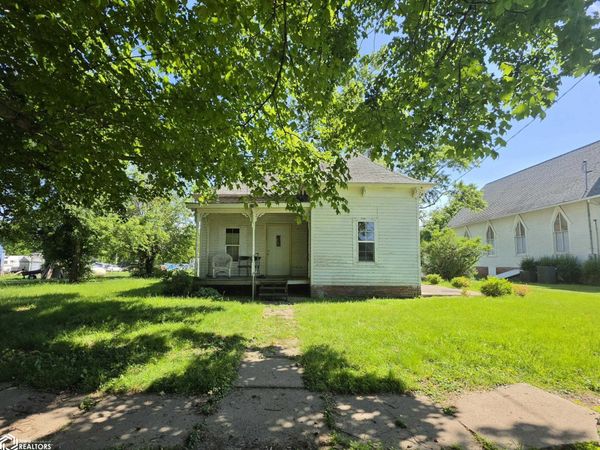 310 Main Street, Rose Hill, IA 52586