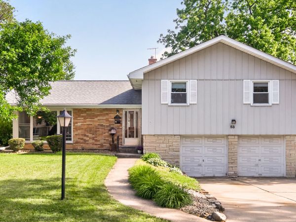 53 W Leslie Lane , Villa Park, IL 60181