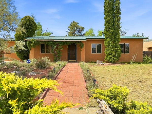 2542 Camino Cabestro , Santa Fe, NM 87505