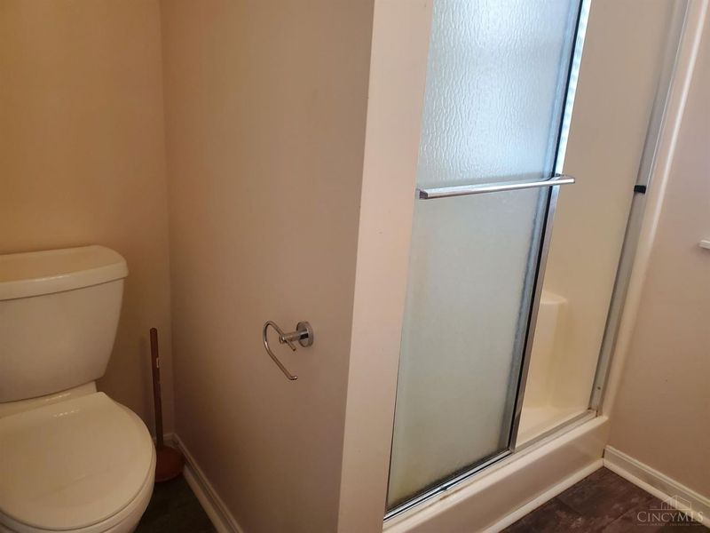 295 Keswick Drive, Monroe, OH 45050 Photo 8