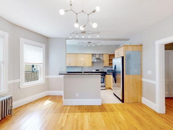 50 Beacon St, Unit 1, Somerville, MA 02143