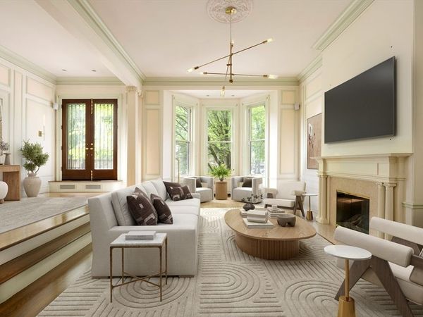 129 Commonwealth Avenue, Boston, MA 02116