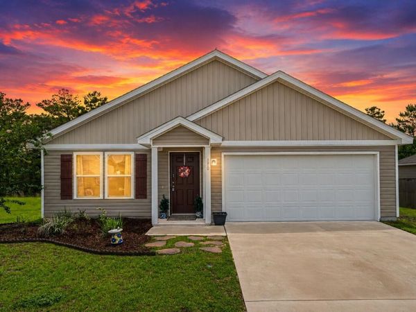 170 Mikaela Avenue, DeFuniak Springs, FL 32433