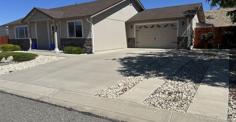 114 Walker Street, Gardnerville, NV 89410 Photo