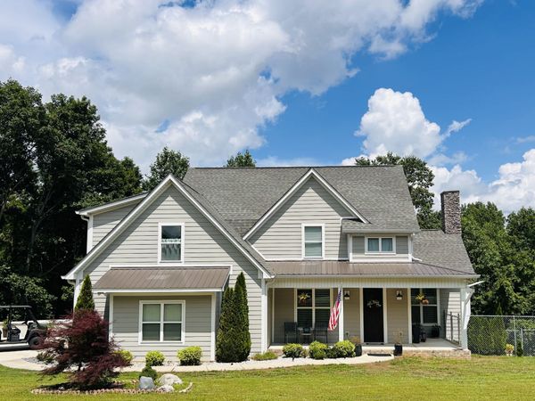 621 Lake Haven Dr , Tullahoma, TN 37388