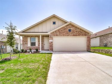 357 Sun Bluff Road , Fort Worth, TX 76052