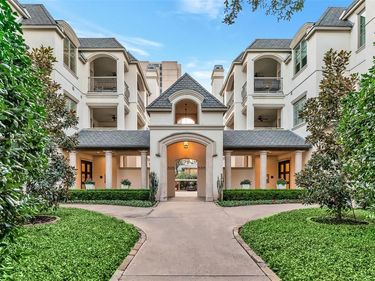 8511 Edgemere Road, Unit 201, Dallas, TX 75225