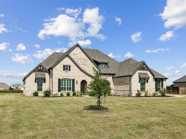 671 Cimarron Meadows Drive, Waxahachie, TX 75167