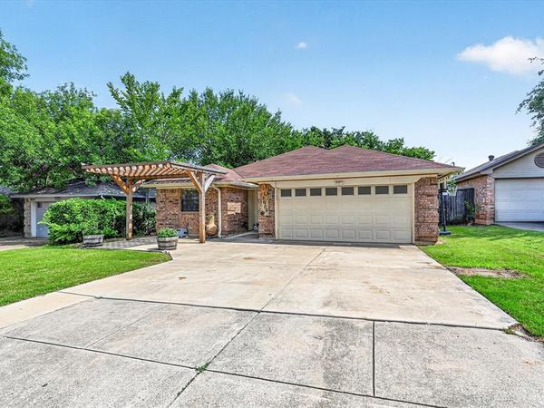 5608 Autumn Wheat Trail, Arlington, TX 76017