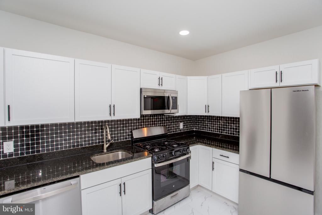415 N HOBART STREET , PHILADELPHIA, PA 19131
