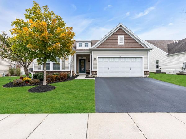 31 W DA VINCI WAY , FARMINGDALE, NJ 07727