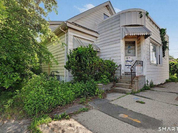 392 Hill , Waterbury, CT 06704