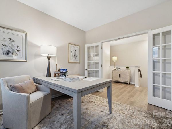 21229 Lake Run Drive, Charlotte, NC 28278