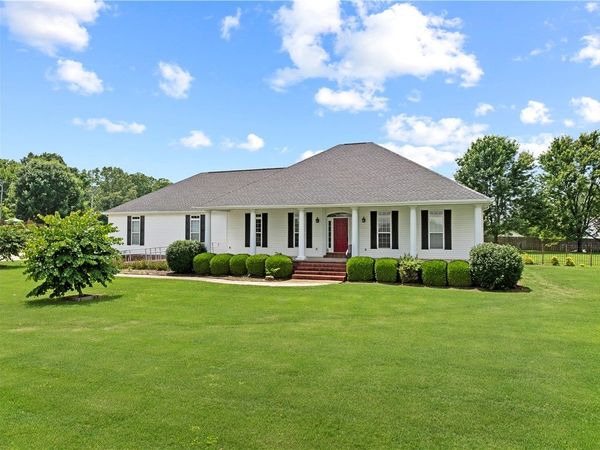 2562 Prairie View Road , Harrison, AR 72601