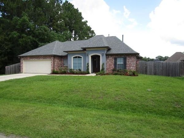 201 OLD MILL Loop , Pearl River, LA 70452