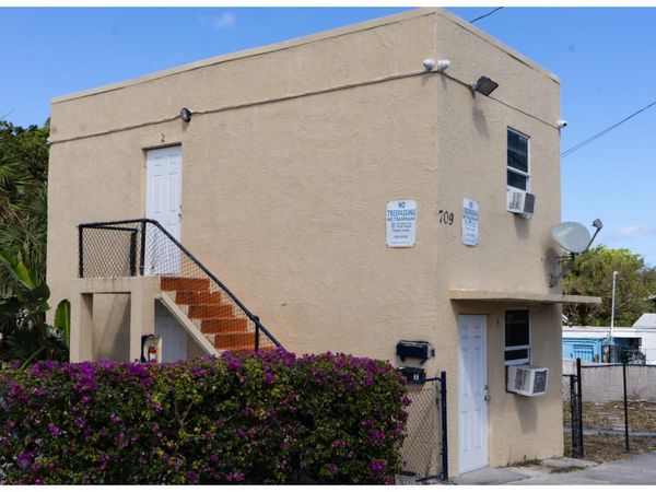 709 6th Street, Unit 3, West Palm Beach, FL 33401