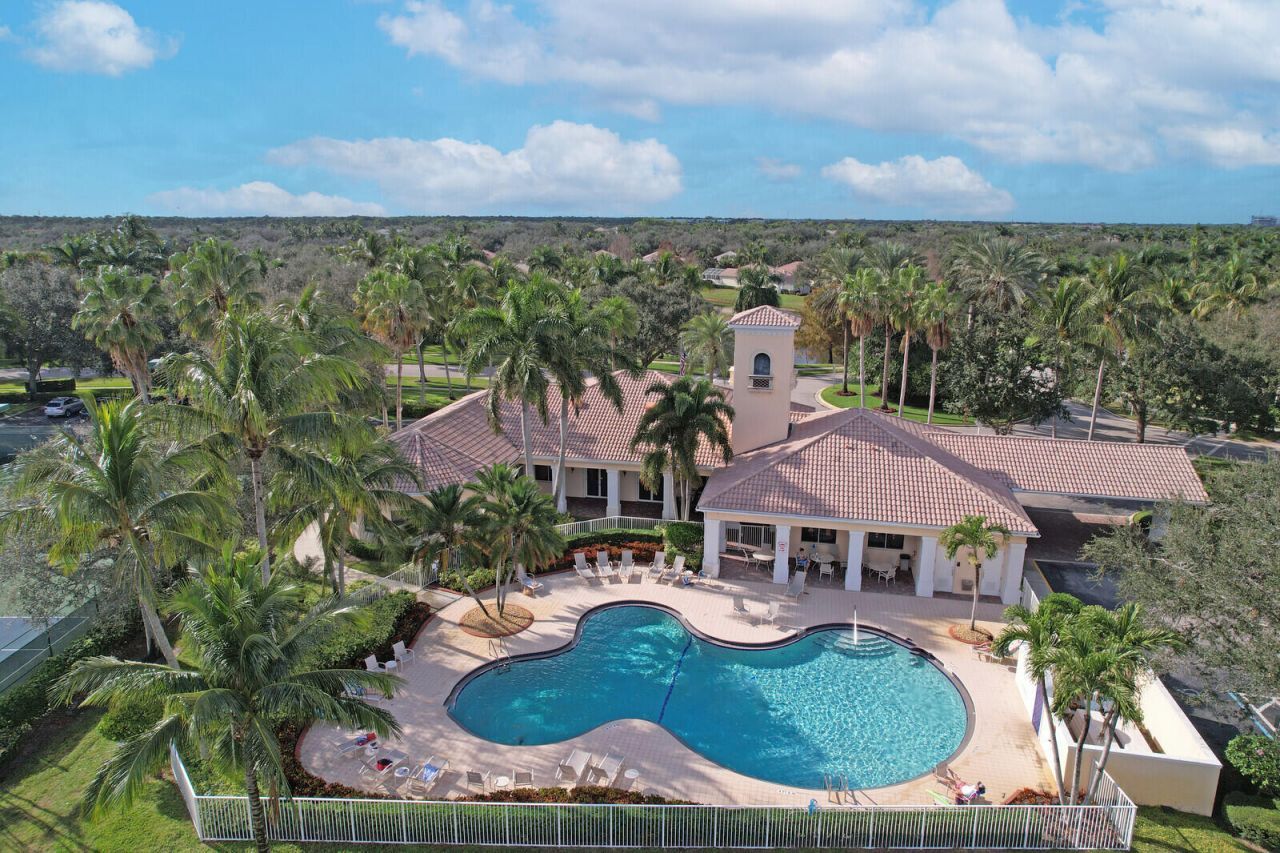 129 Euphrates Circle, Palm Beach Gardens, FL 33410 Photo